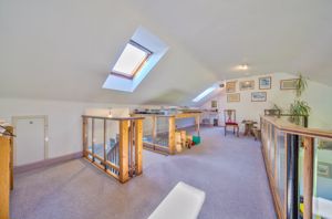 Galleried landing- click for photo gallery